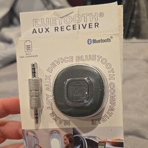 ❤️10/$10 Bluetooth AUX Receiver in Silver